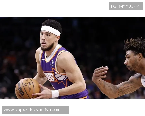 布克末节神勇三分狂飙34分5板10助却难阻球队失利 布克末节神勇三分狂飙34分5板10助却难阻球队失利